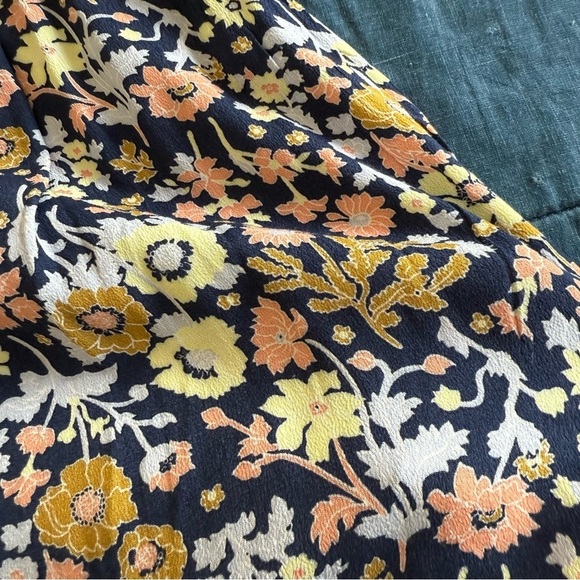 ModCloth Keyhole knee length Floral dress Size Large - Picture 8 of 13